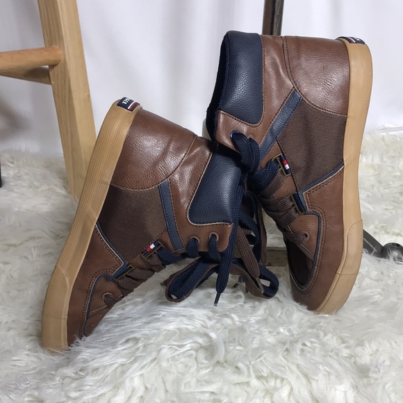 Brown and blue Tommy Hilfiger high tops - Picture 4 of 5